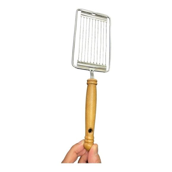 Vintage Tomado Holland Tomato and Cheese Slicer Primitive - Picture 5 of 7